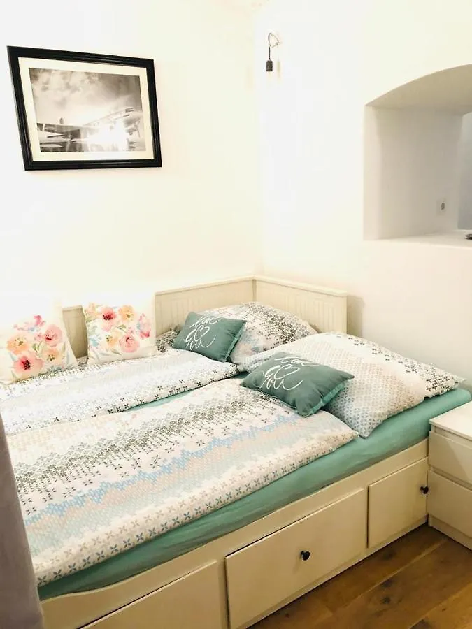 Atelier - Apartment With Garden فيينا